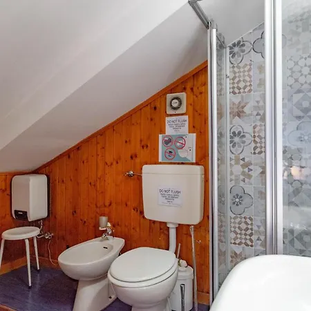 Lägenhet Nella Casa Del Pittore